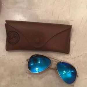Ray-Ban, Blue aviator polarized sunglasses